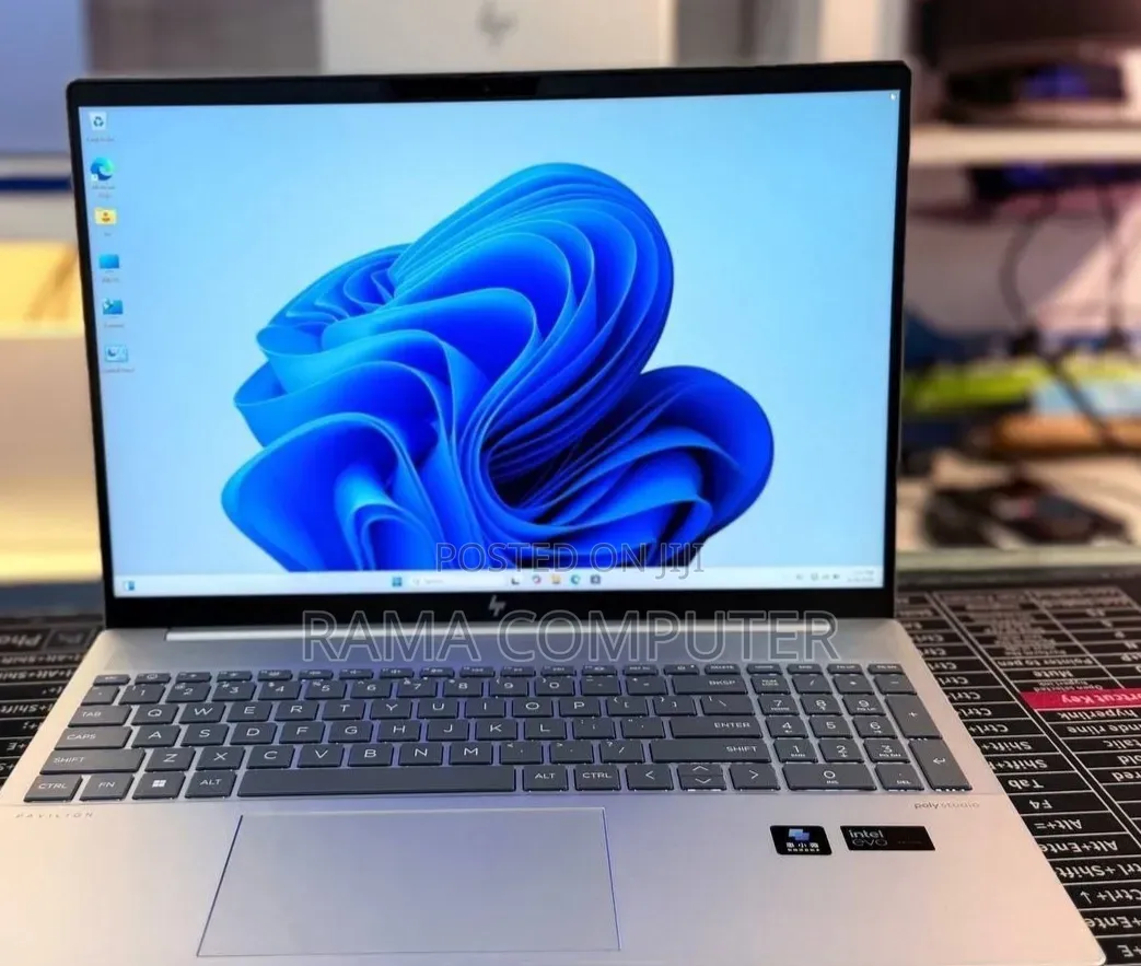 New Laptop HP 32GB Intel Core i7 SSD 1T