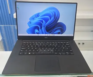 New Laptop Dell 16GB Intel Core i7 SSD 512GB