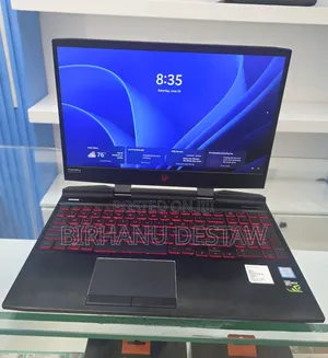New Laptop HP Omen X 8GB Intel Core i5 SSD 256GB