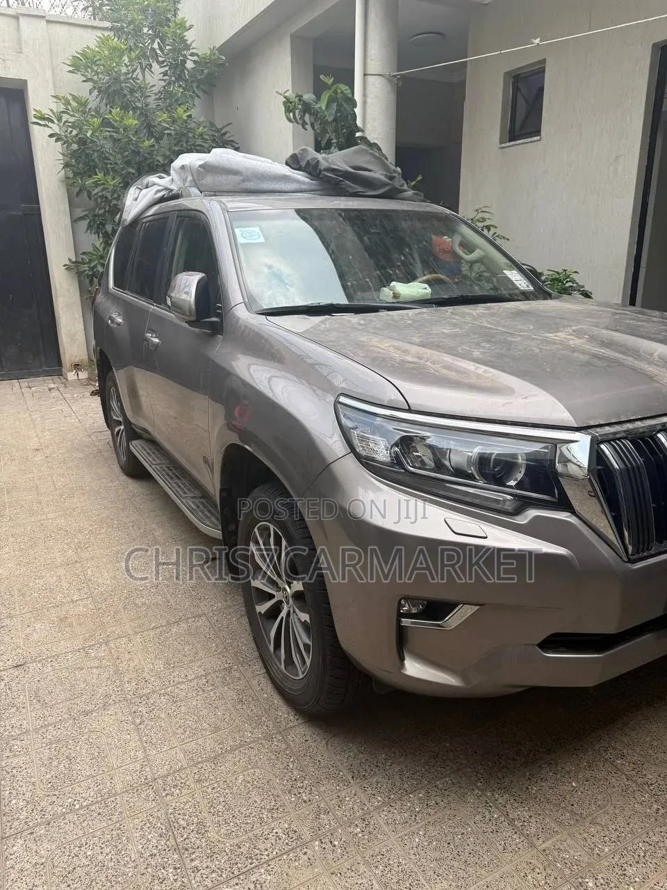 Toyota Land Cruiser Prado 2022 Gold