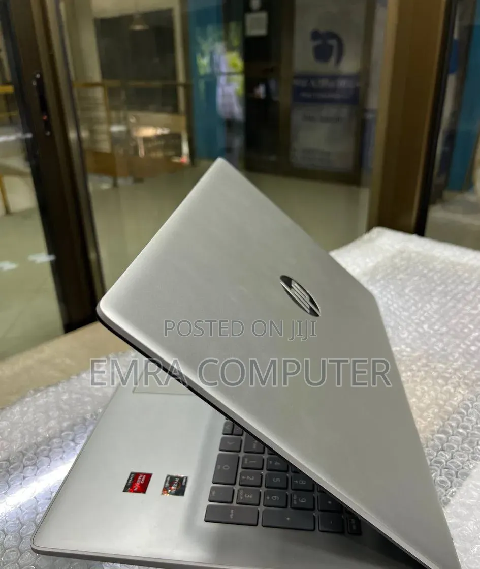 New Laptop HP 8GB Intel Core i5 SSD 512GB