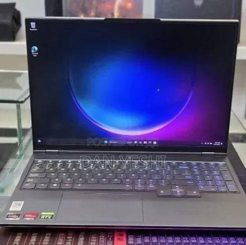 New Laptop Lenovo Legion 9 32GB AMD Ryzen 9 SSD 1T