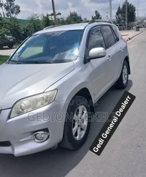 Toyota RAV4 2013 Silver