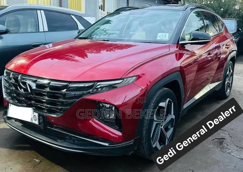 Hyundai Tucson 2022 Red