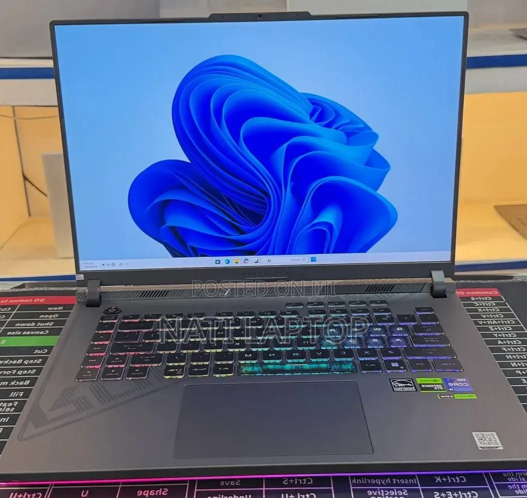 New Laptop Asus ROG Strix G16 G614 32GB Intel Core i9 SSD 1T