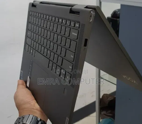 New Laptop Lenovo 8GB Intel Core i5 SSD 512GB