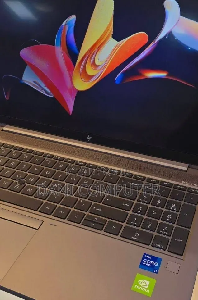 New Laptop HP ZBook 15 16GB Intel Core i7 SSD 512GB