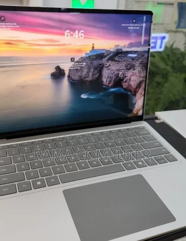 New Laptop Microsoft Surface 16GB SSD 512GB