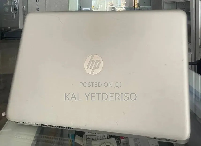 New Laptop HP Pavilion 14 8GB Intel Core i5 SSD 1T