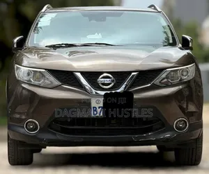 Nissan Qashqai 2017 Brown