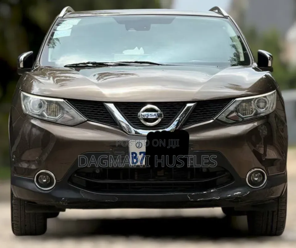 Nissan Qashqai 2017 Brown