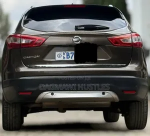 Nissan Qashqai 2017 Brown
