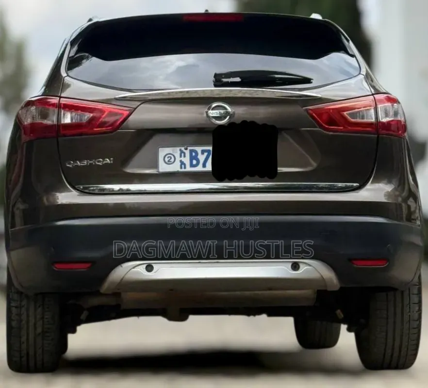 Nissan Qashqai 2017 Brown