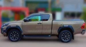 Toyota Hilux 2022 Gray