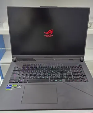 New Laptop Asus ROG Strix G18 16GB Intel Core i9 SSD 1T
