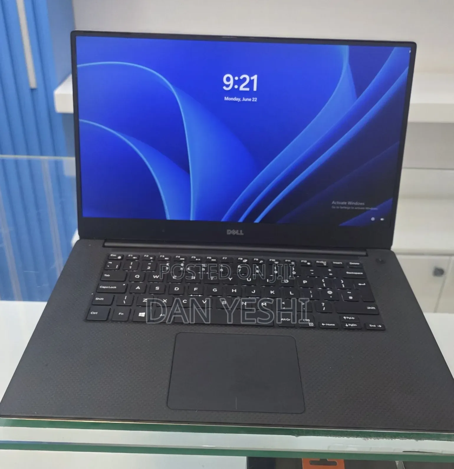 New Laptop Dell Precision 15 3520 16GB Intel Core i7 SSD 512GB