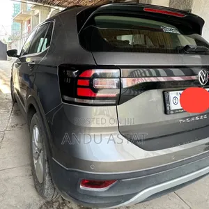 Volkswagen T-Cross 2022 Gold
