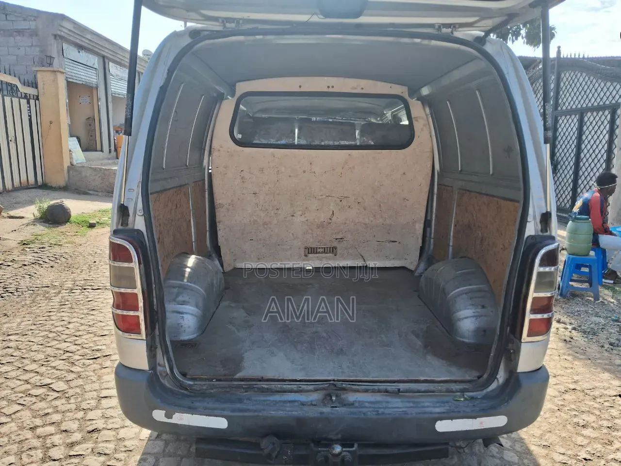 Toyota HiAce 2005 Silver