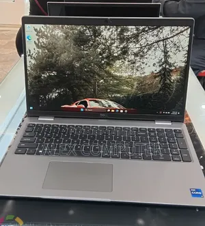 New Laptop Dell Latitude 5540 16GB Intel Core i7 SSD 512GB