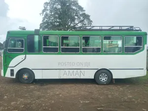 Isuzu NMR 2024 White