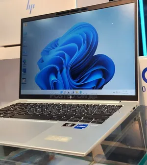 New Laptop HP EliteBook 840 G9 16GB Intel Core i5 SSD 512GB