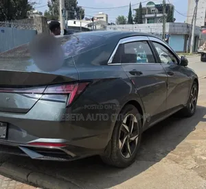 Hyundai Avante 2021