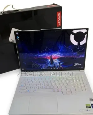 New Laptop Lenovo Legion Pro 7 32GB Intel Core Ultra 9 SSD 1T