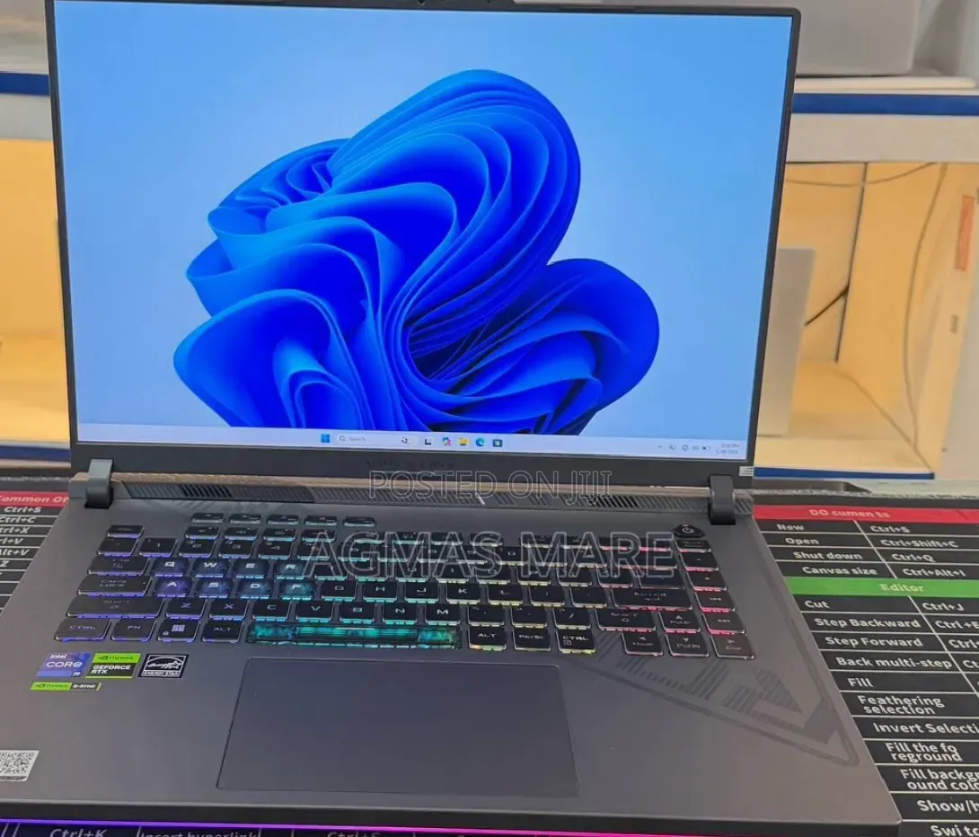 New Laptop Asus ROG Strix G15 32GB Intel Core i9 SSD 1T