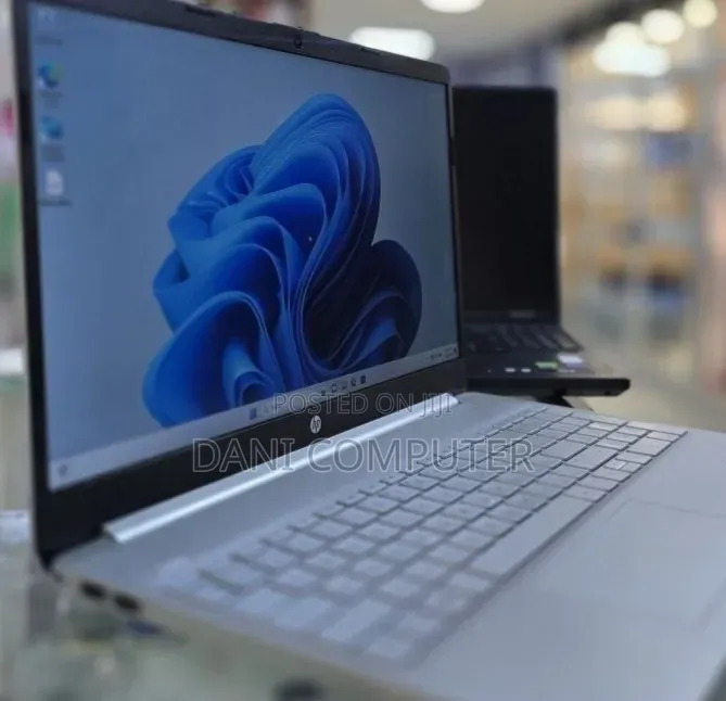 New Laptop HP Stream Notebook 16GB Intel Core i5 SSD 512GB