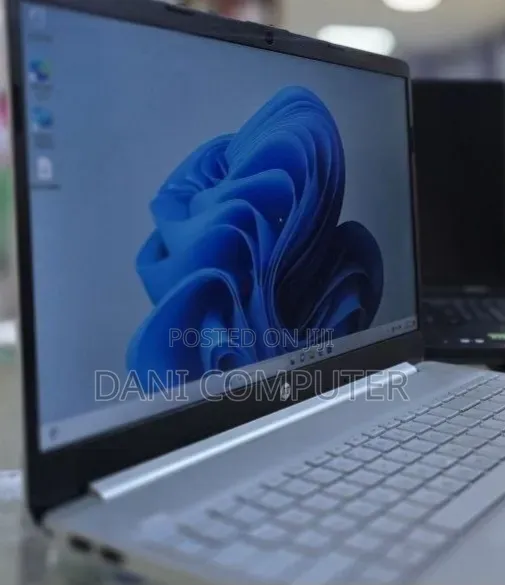New Laptop HP Stream Notebook 16GB Intel Core i5 SSD 512GB