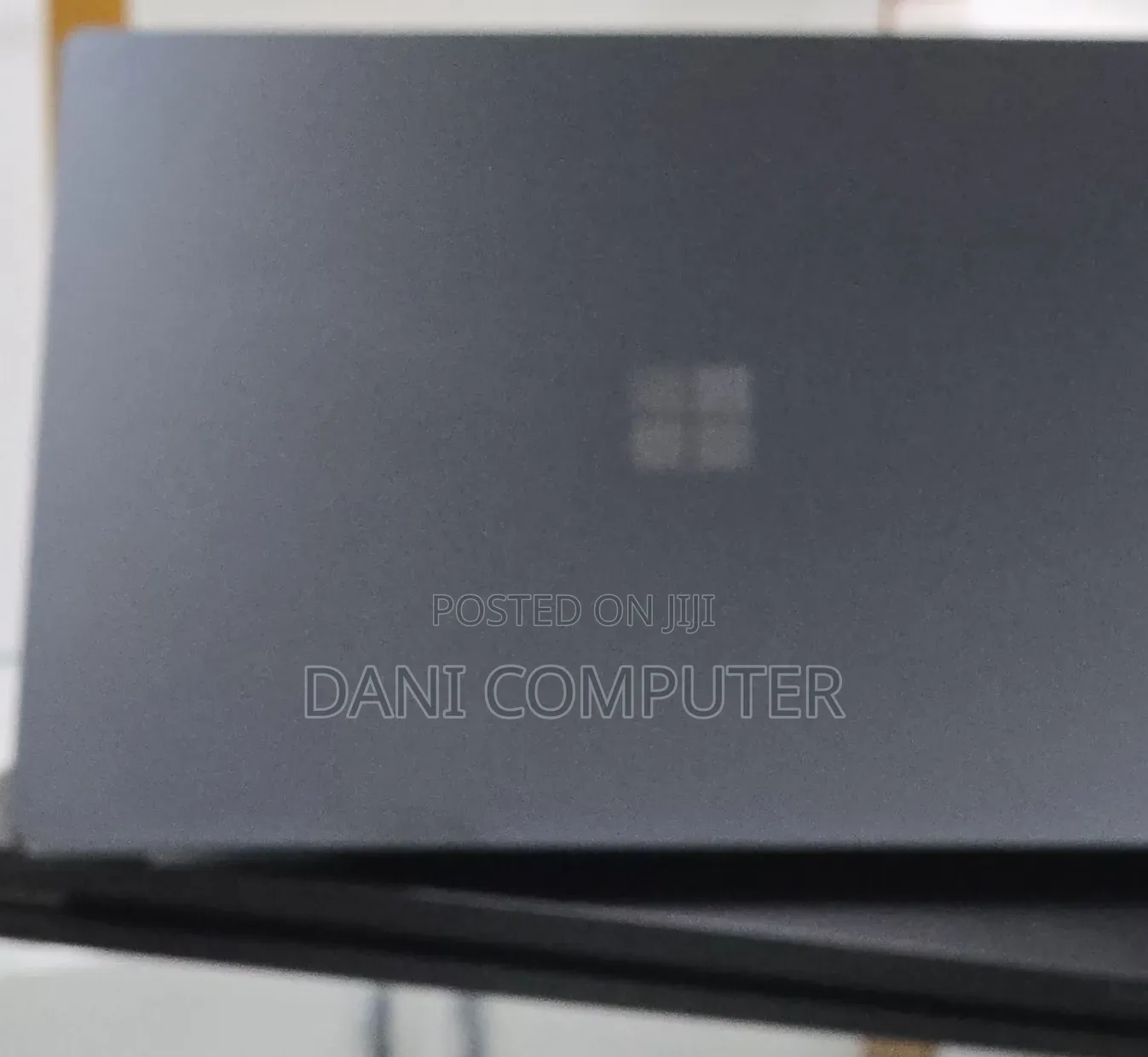 New Laptop Microsoft Surface 16GB Intel Core i7 SSD 512GB