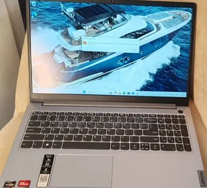 New Laptop Lenovo 8GB AMD Ryzen 7 SSD 512GB