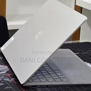New Laptop Microsoft Surface 16GB Intel Core i5 SSD 512GB