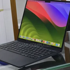 New Laptop Apple MacBook Air 2022 M2 16GB Intel Core M2 SSD 512GB