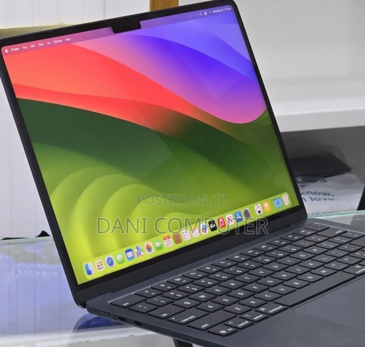 New Laptop Apple MacBook Air 2022 M2 16GB Intel Core M2 SSD 512GB