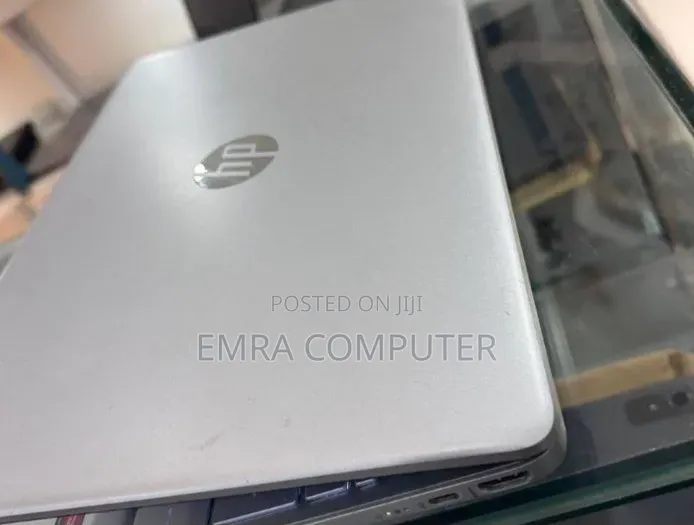 New Laptop HP 16GB AMD Ryzen 5 SSD 512GB