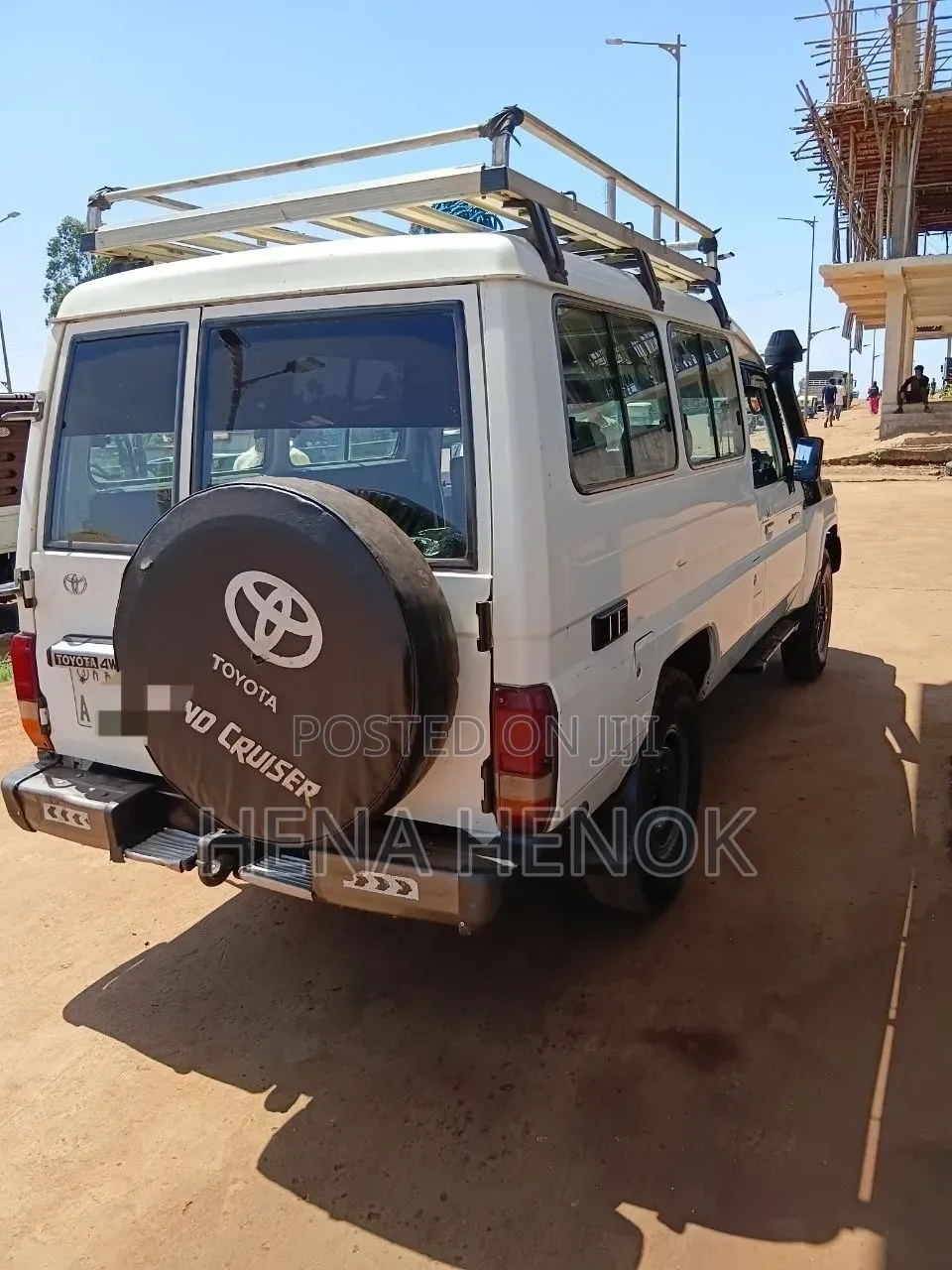 Toyota Land Cruiser 2016 White