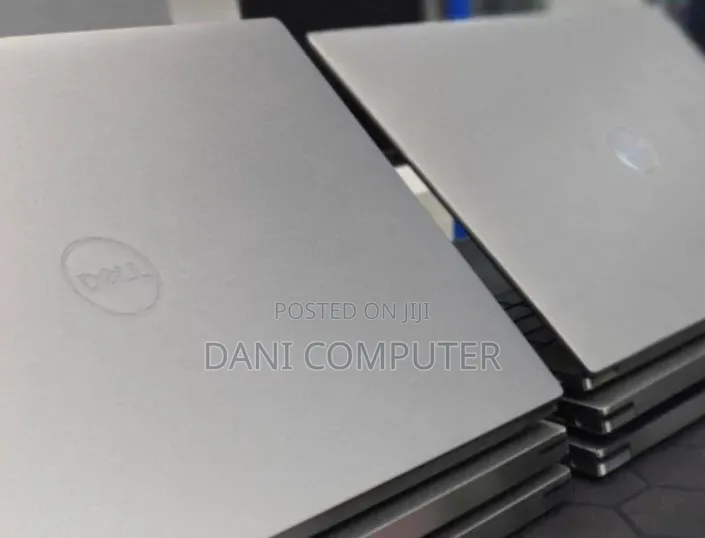 New Laptop Dell Precision 15 3520 16GB Intel Core i7 SSD 512GB