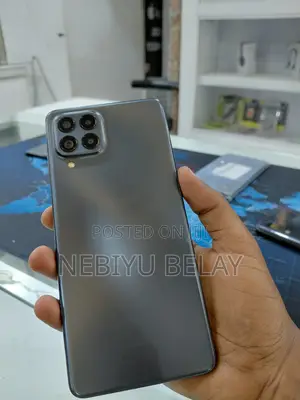 New Samsung Galaxy M33 5G 128 GB Gray