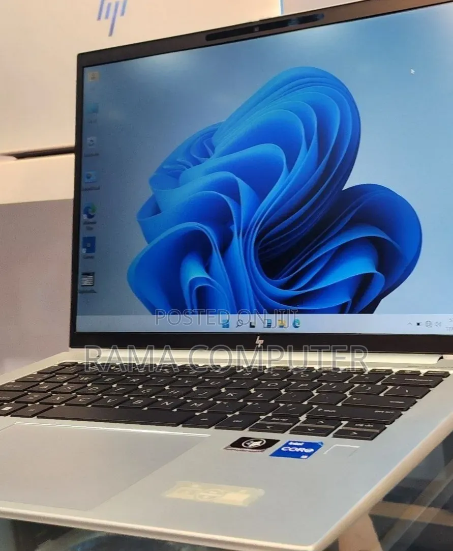 New Laptop HP EliteBook 840 G9 16GB Intel Core i5 SSD 512GB