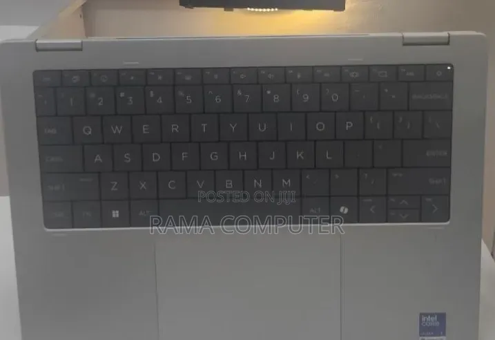 New Laptop HP 16GB Intel Core Ultra 7 SSD 1T