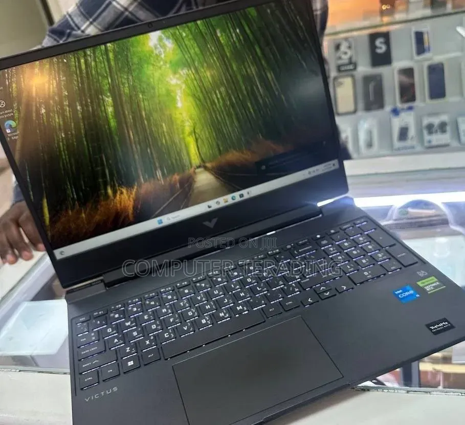 New Laptop HP Victus 15 16GB Intel Core i5 SSD 512GB