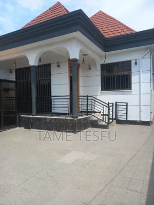 Furnished 3bdrm Villa in ሀያት, Bole for sale