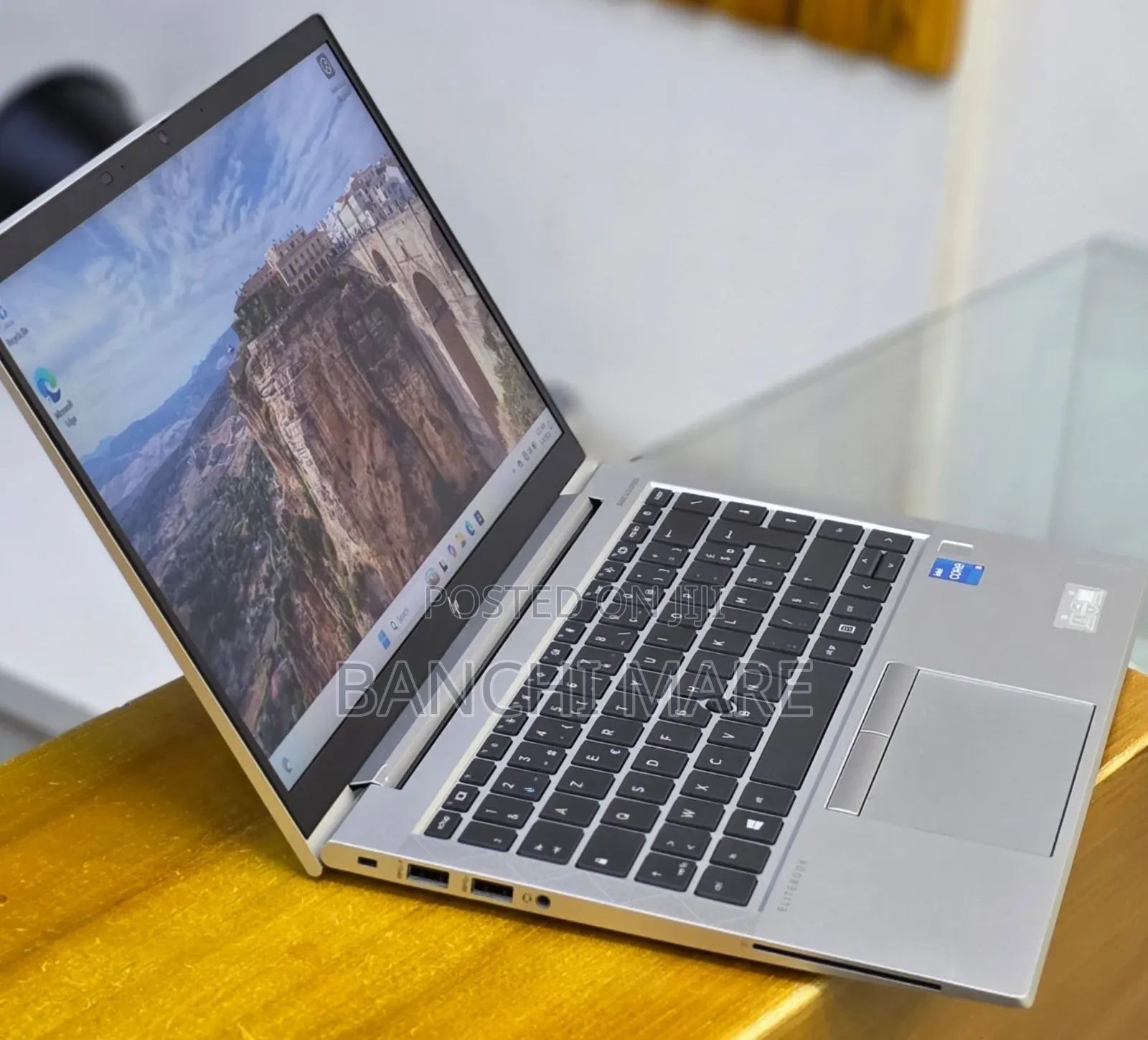 New Laptop HP EliteBook 840 G8 16GB Intel Core i5 SSD 512GB