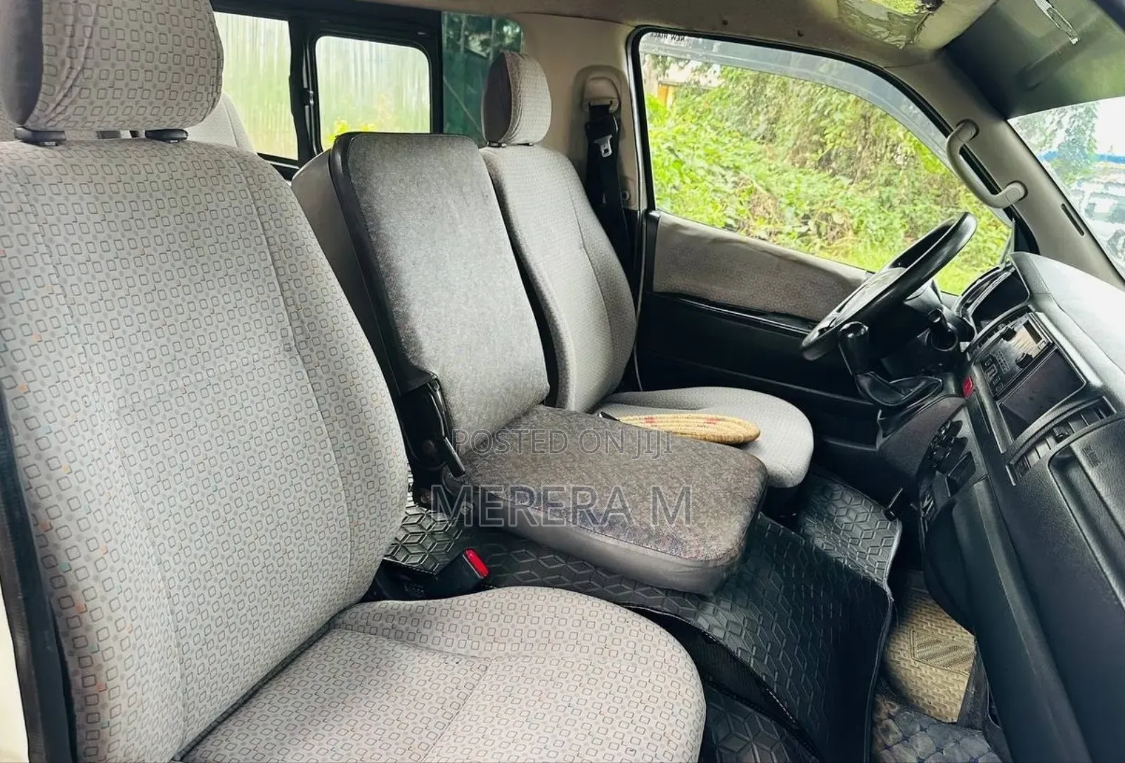 Toyota HiAce 2015 White
