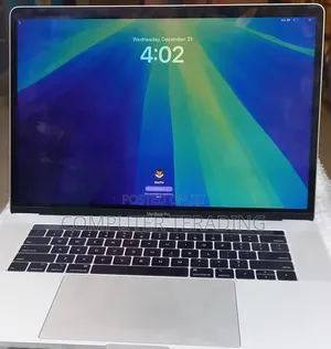 New Laptop Apple MacBook Pro 2018 16GB Intel Core i7 SSD 256GB