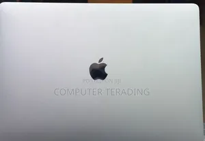 New Laptop Apple MacBook Pro 2018 16GB Intel Core i7 SSD 256GB