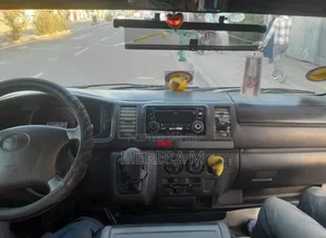 Toyota HiAce 2007 Silver