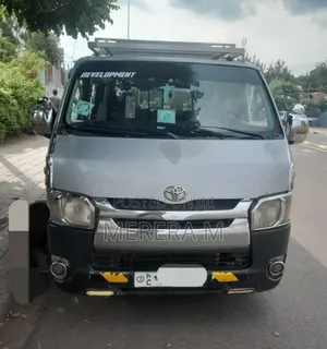 Toyota HiAce 2007 Silver
