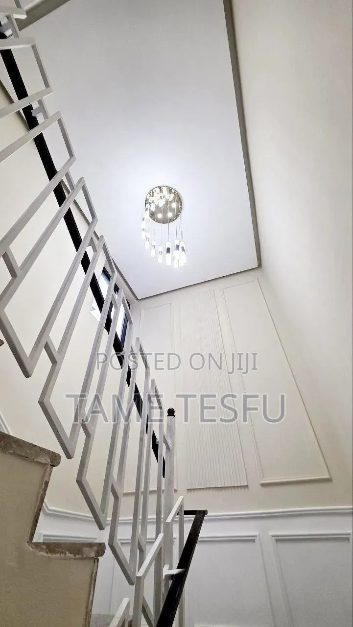 Furnished 6bdrm House in ሀያት, Bole for sale